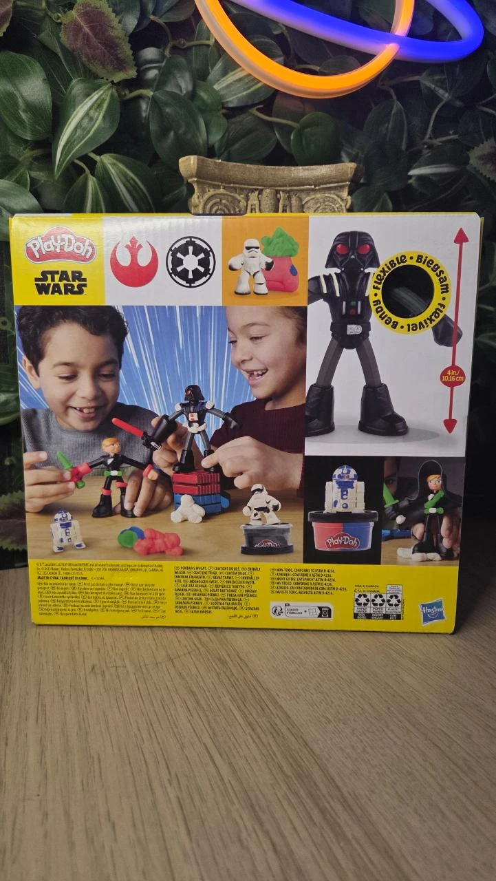 Play-Doh Star Wars - Moldagem Sabres Laser & Figuras Dark Vador Luke Skywalker – photo 2